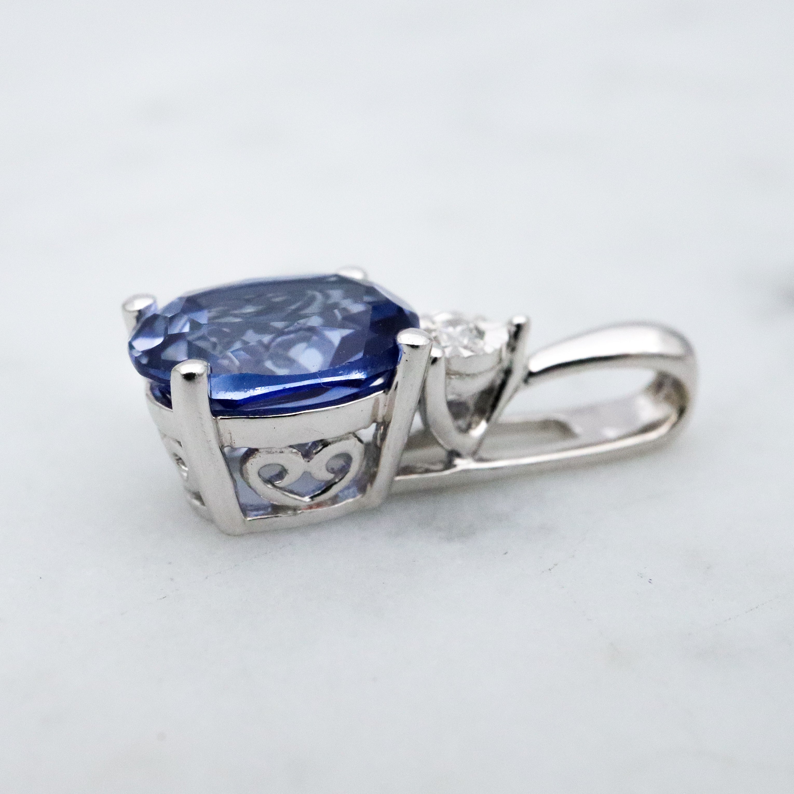 vintage 10k white gold simulated sapphire & genuine diamond drop pendant
